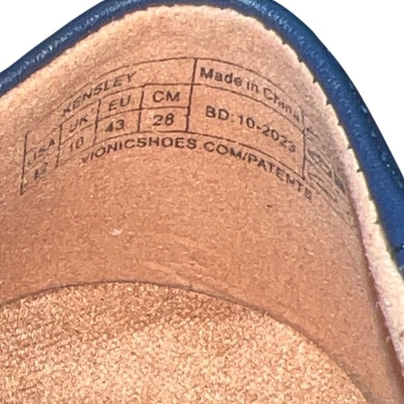 Vionic Kensley Navy and Cream Leather Color Block Loafers Size 12 NIB - Picture 6 of 9